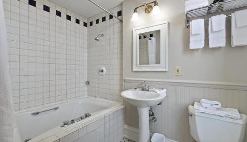 Superior King Suite