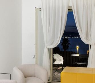 Deluxe Double Room with Balcony and Sea View