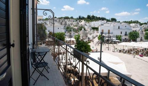 Junior Suite with Balcony