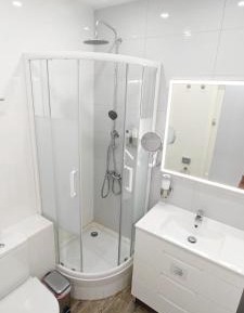 Single Room with Shared Bathroom