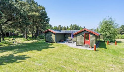 Three-Bedroom Vacation Home 