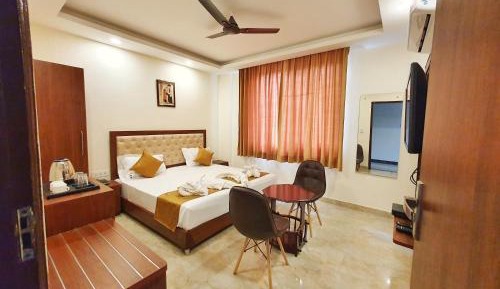 Deluxe King Room