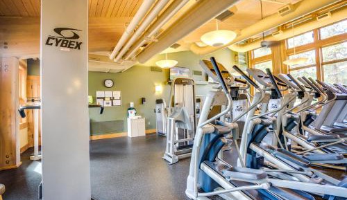 Five Bedroom Holiday Home