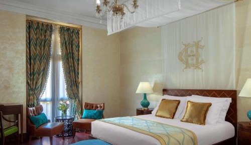 Premium King Room with Garden View