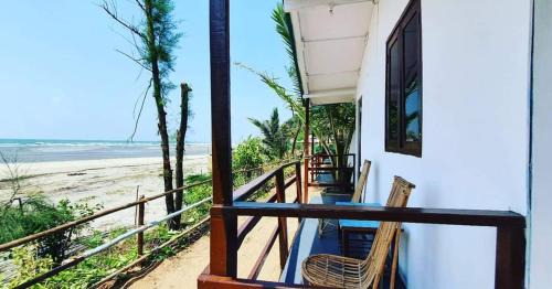 Double Room with Balcony and Sea View