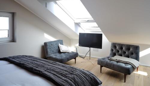 Apartment with Garden View