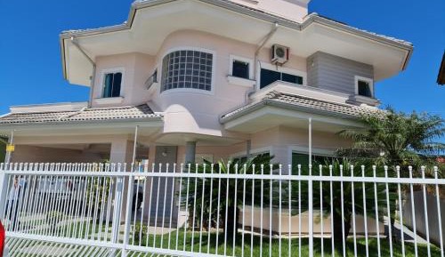 Seven-Bedroom House