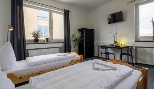 Budget Double Room with Shared Bathroom