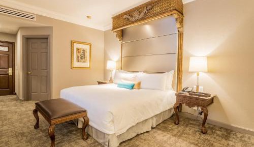 Master Suite King 