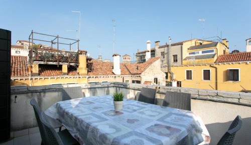 Apartment with Terrace