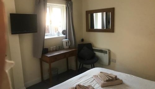 Double Room with Private Bathroom