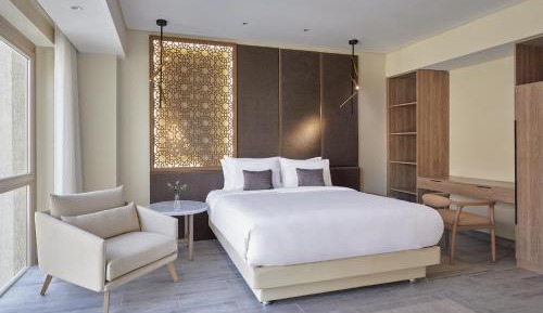Deluxe King Room