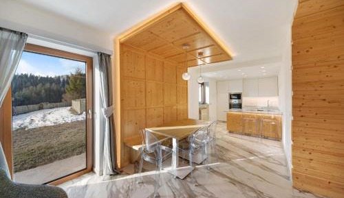 Three-Bedroom Superior Apartment