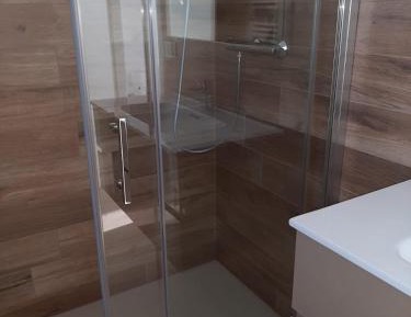 Twin Room with Private Bathroom