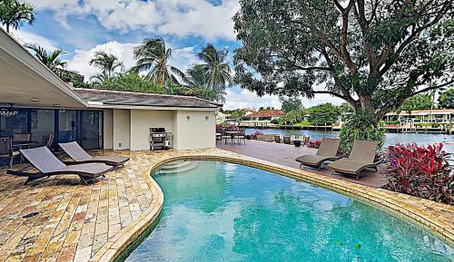 Four bedroom holiday home 