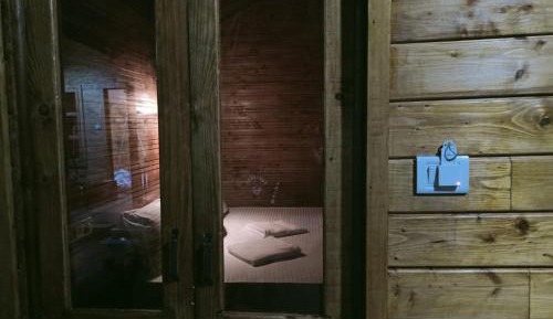 Superior Suite with Side Sea View