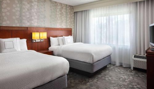 Guestroom Two Doubles