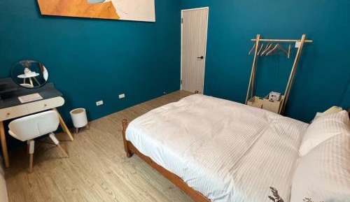 Standard Double Room with Shared Bathroom