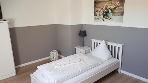 Standard Single Room with Shower