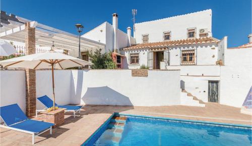 Five-Bedroom Holiday Home