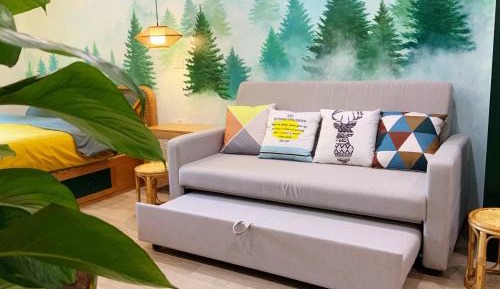 King Studio with Sofa Bed