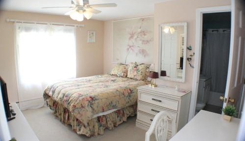 Queen Room