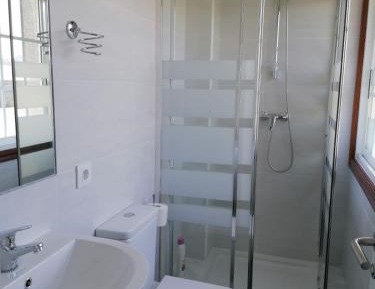 Single Room with Private Bathroom
