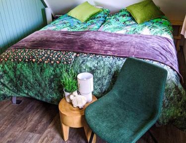 Single Room with Private External Bathroom