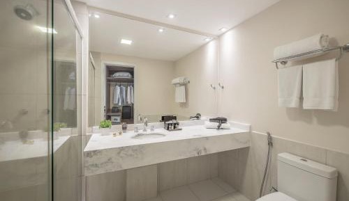 Premium Double - 1 Queen Bed