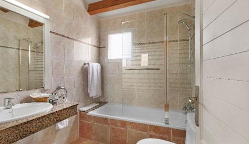 One-Bedroom Standard Apartment