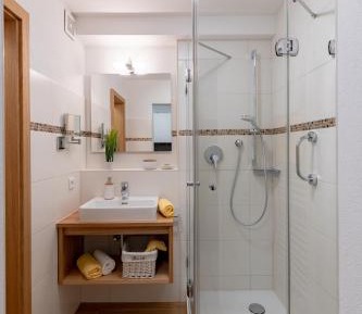 Apartment (2 Adults)