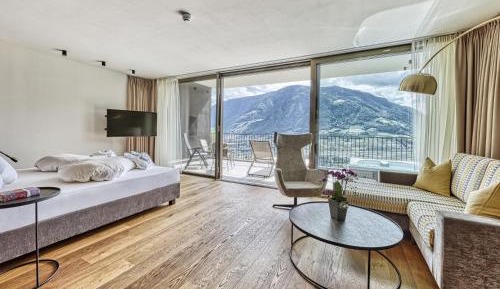 Suite with Spa Bath
