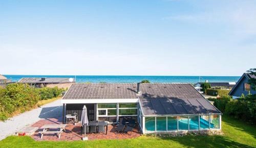 Five-Bedroom Holiday Home