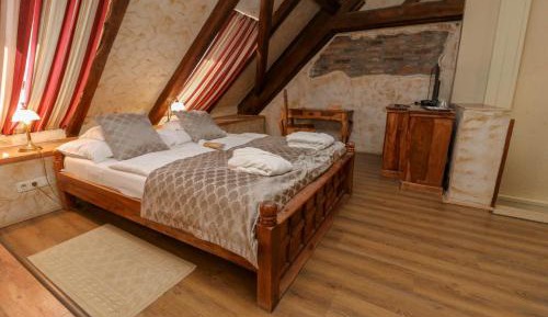 Double Room - Attic, Mansion