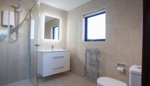 Twin Room with Private Bathroom