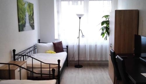 Standard Twin Room with Shared Bathroom