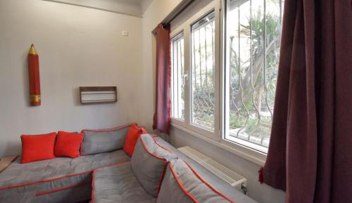Two-Bedroom Apartment (Separate building)
