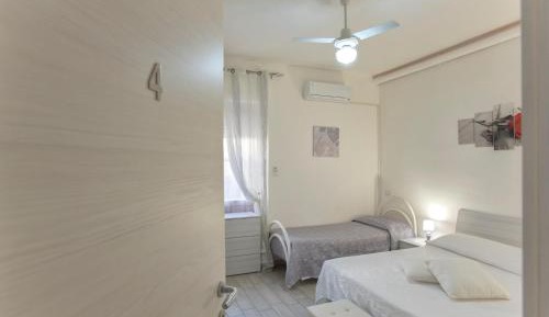 Triple Room with Private Bathroom