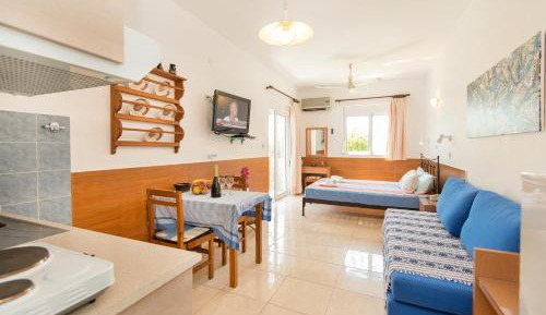 Studio (2 Adults)