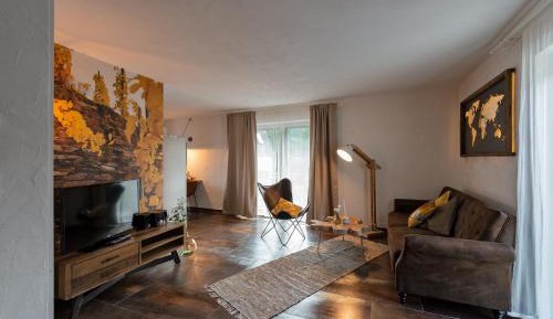 One-Bedroom Apartment with Balcony