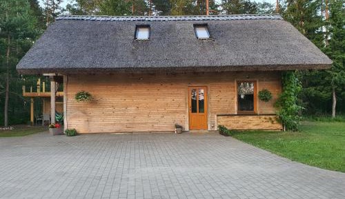 Three-Bedroom House - Forest 