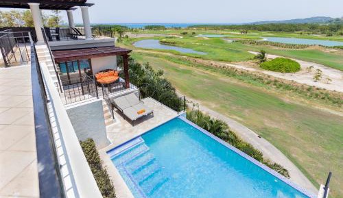 Four-Bedroom Holiday Home