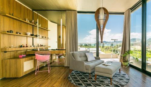 King Suite with Ocean View