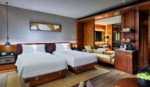 Garnet King or Twin Room