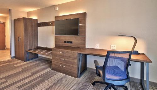 Standard Queen Room with Two Queen Beds