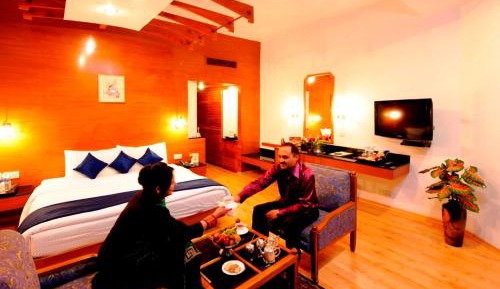  Balcony Room - Rs.500/person credit on SPA usage