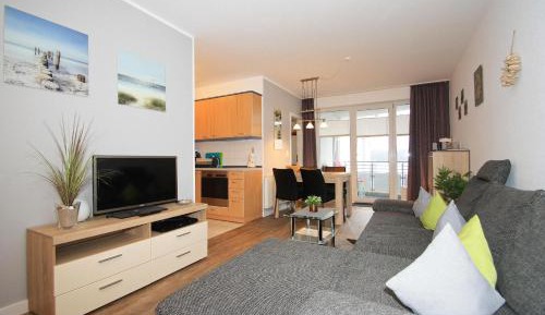 Apartment with Lake View