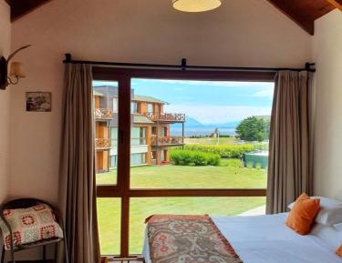 Apartment with Lake View