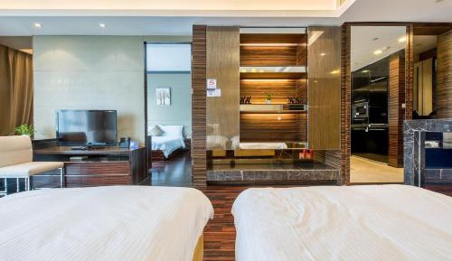 Standard Triple Studio