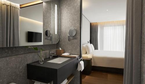 Deluxe Room Twin